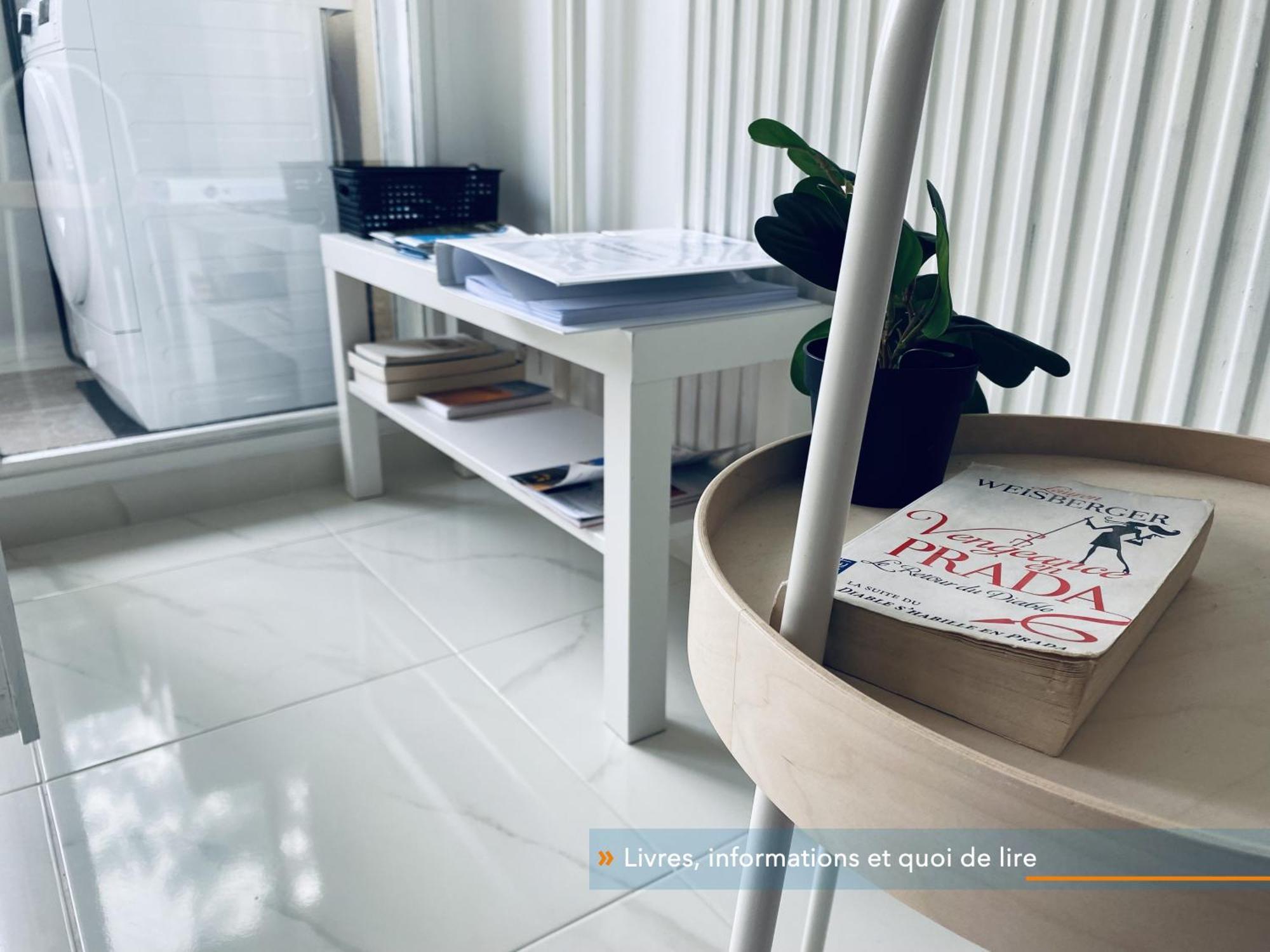 Appartement Parisien Neuf, Moderne Avec Une Grande Salon, 2 Chambres, 4 Lits, Parking Gratuit, 15Min De Paris Et 13 Min Aeroport Orly วิทรี-ซูร์-แซน ภายนอก รูปภาพ